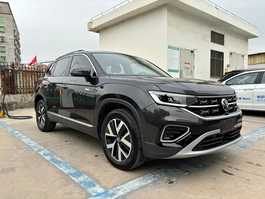 VOLKSWAGEN TAYRON 2023