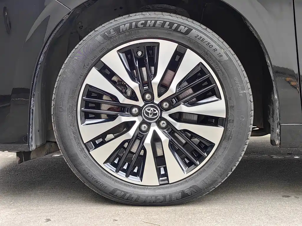 TOYOTA ALPHARD 2019