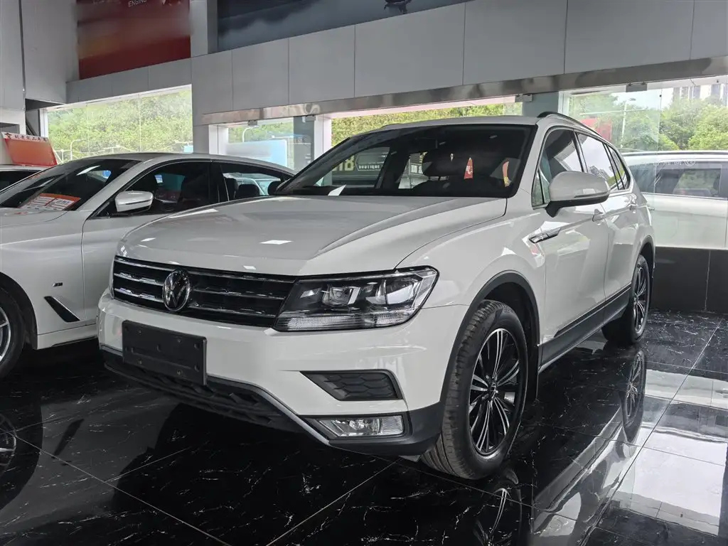 VOLKSWAGEN TIGUAN L 2021