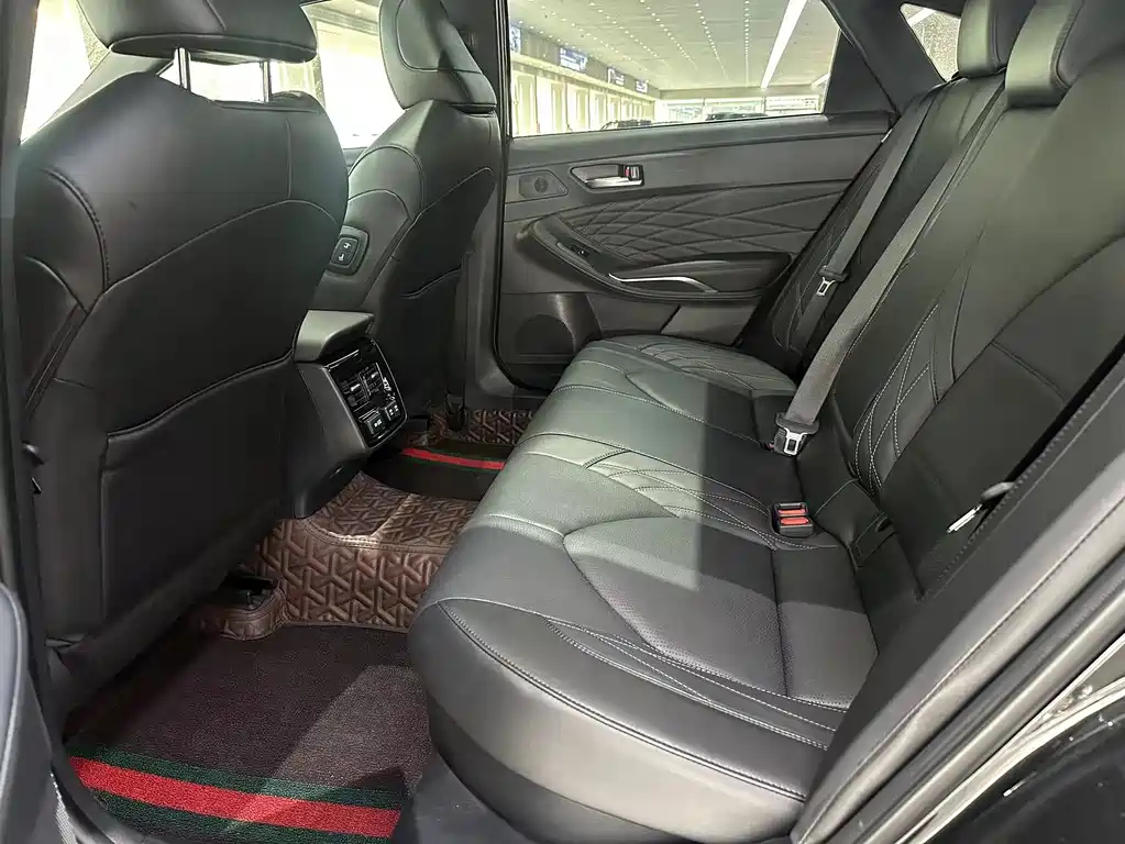 TOYOTA AVALON 2020
