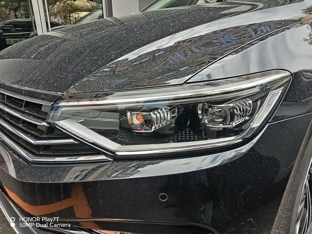VOLKSWAGEN MAGOTAN 2021