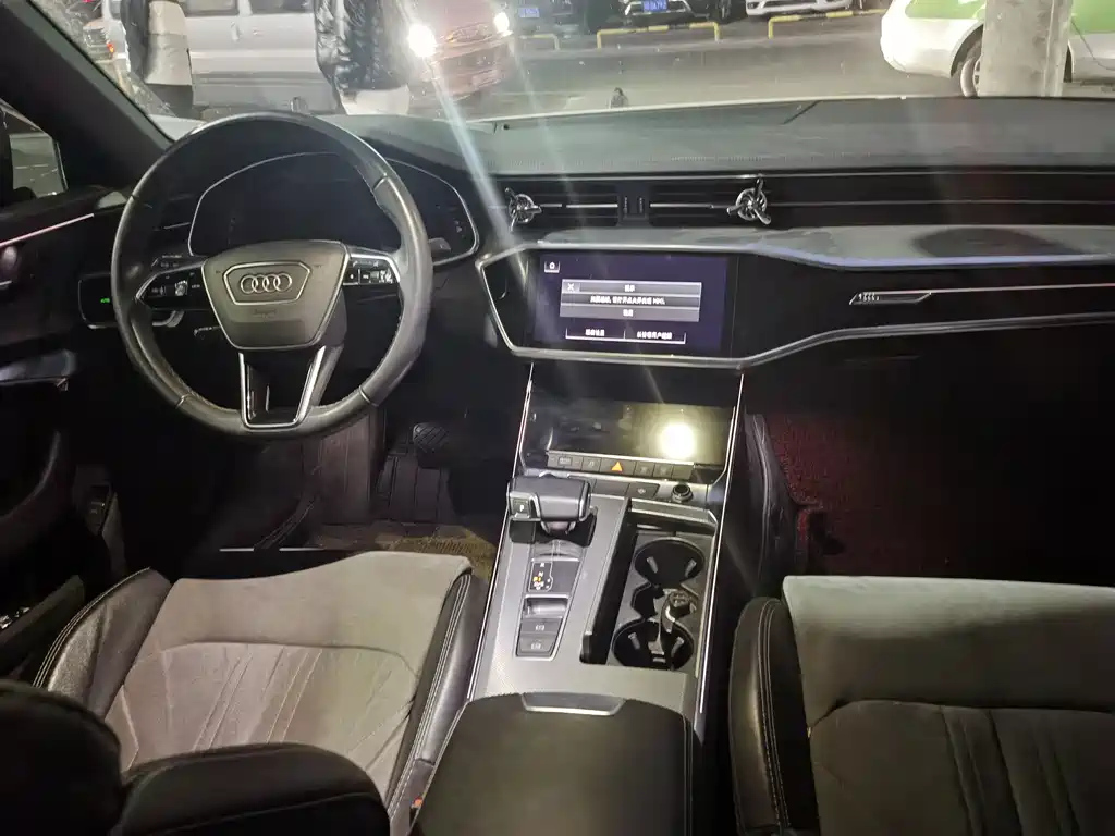 AUDI A6L 2022