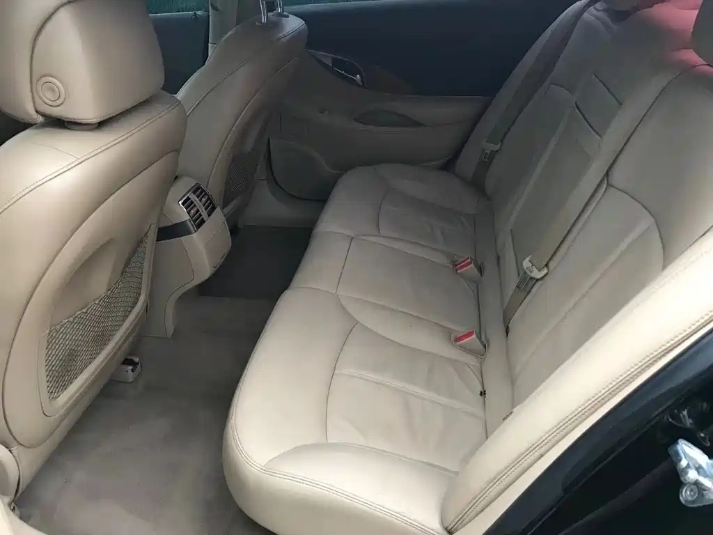 BUICK LACROSSE 2012