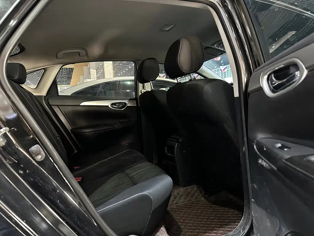 NISSAN SYLPHY 2020