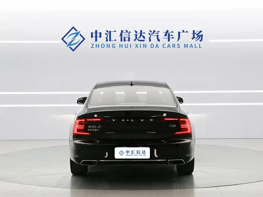 VOLVO S90 2020