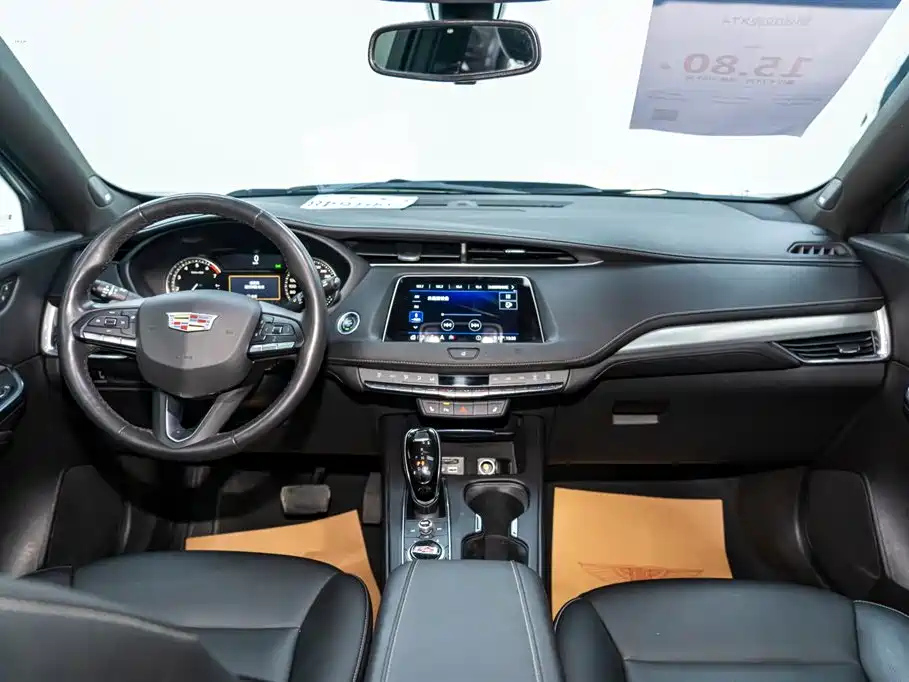 CADILLAC XT4 2020