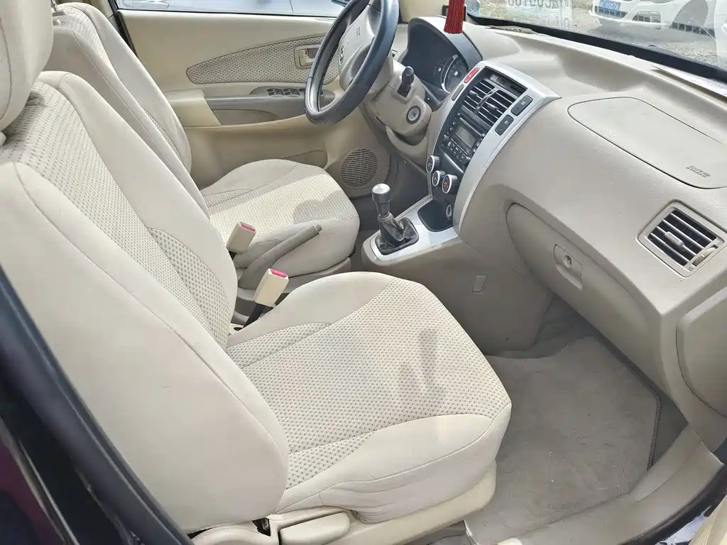 HYUNDAI TUCSON 2012