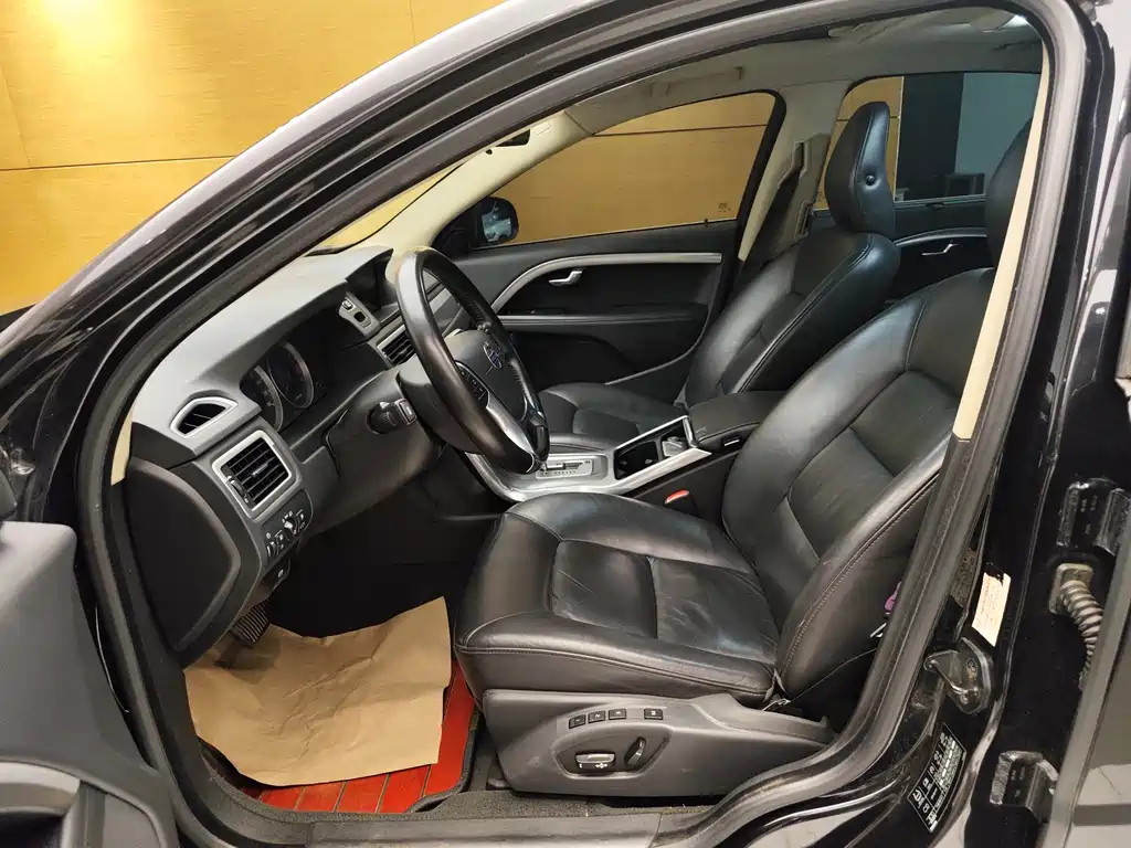 VOLVO S80L 2013