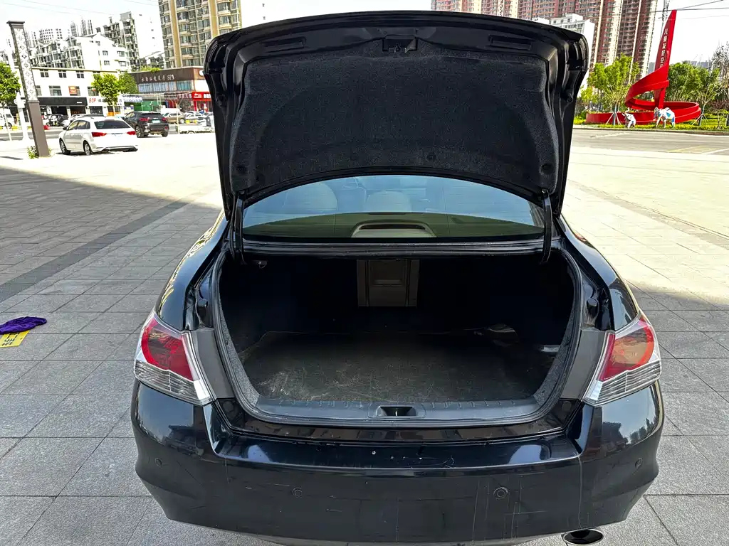 HONDA ACCORD 2011