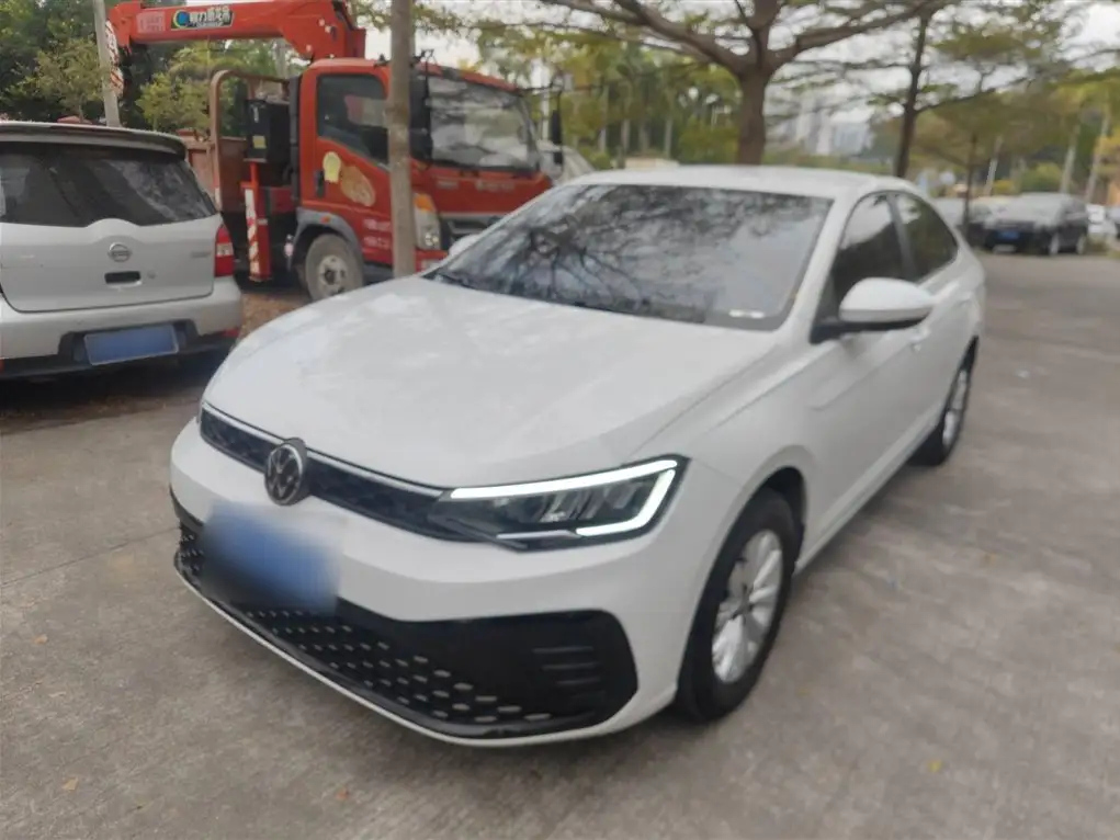 VOLKSWAGEN LAVIDA 2023