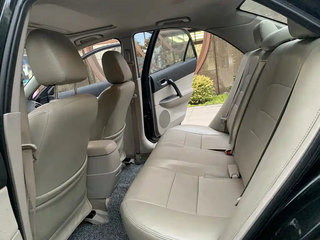 MAZDA 6 2011