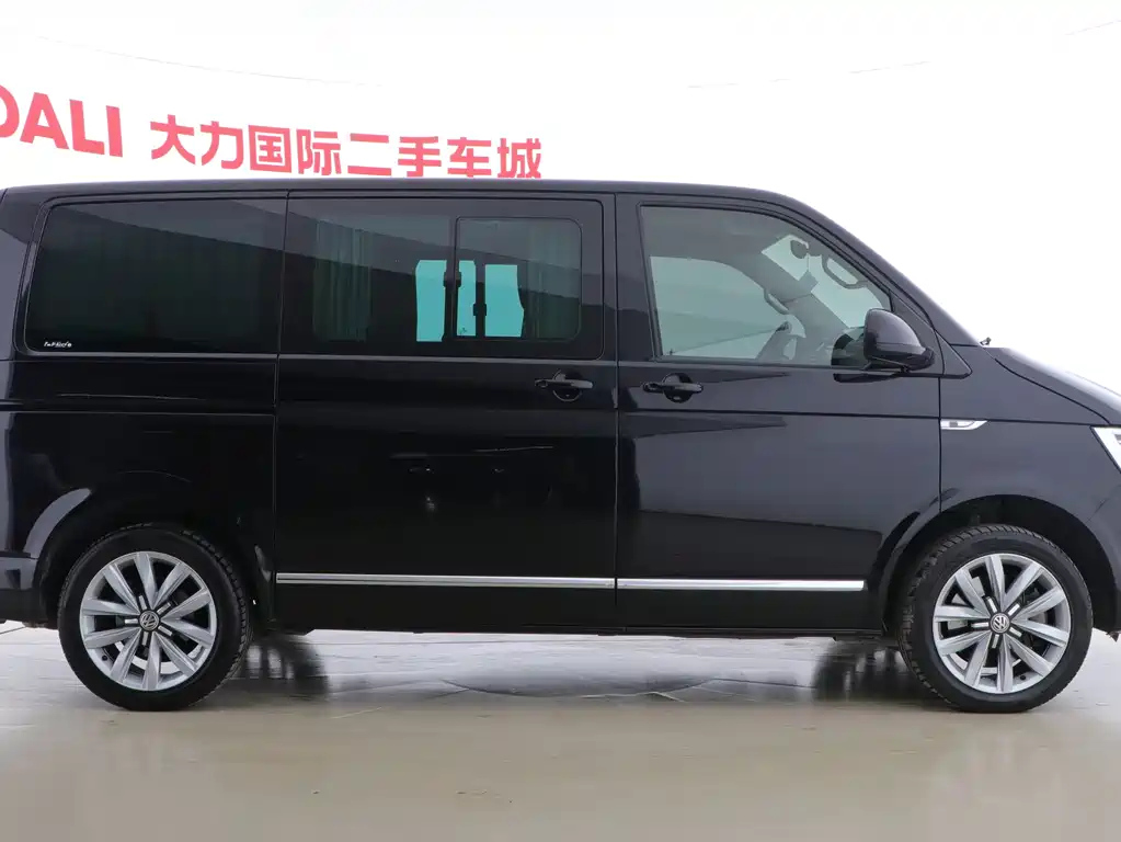 VOLKSWAGEN MULTIVAN 2019