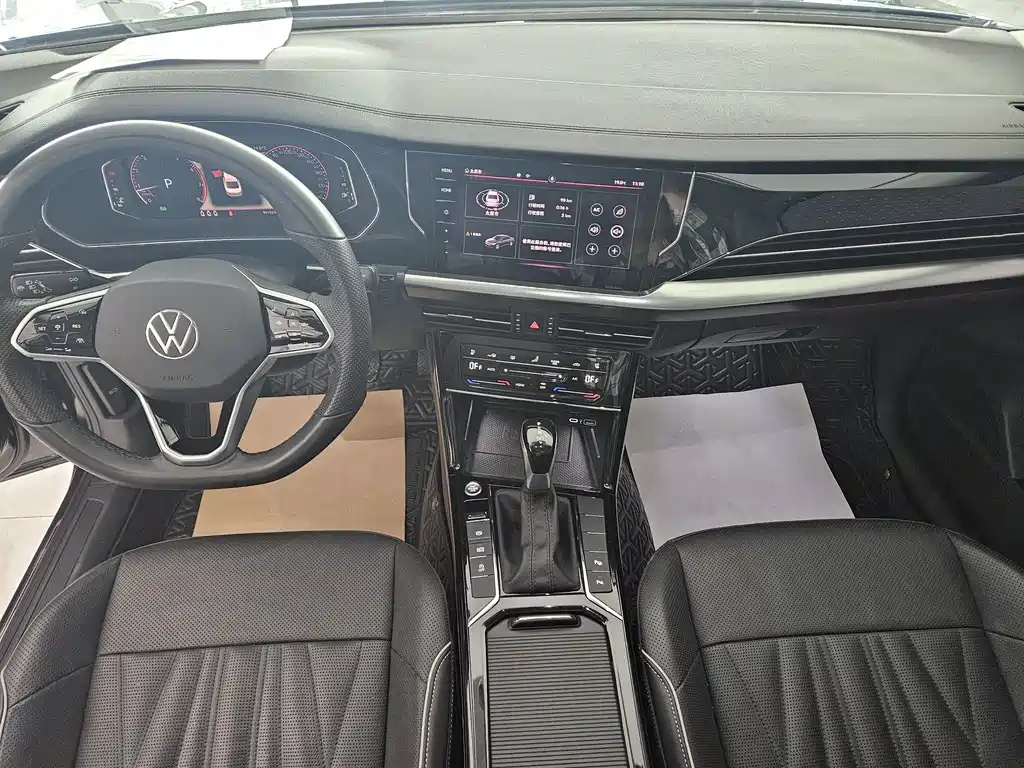 VOLKSWAGEN PASSAT 2022