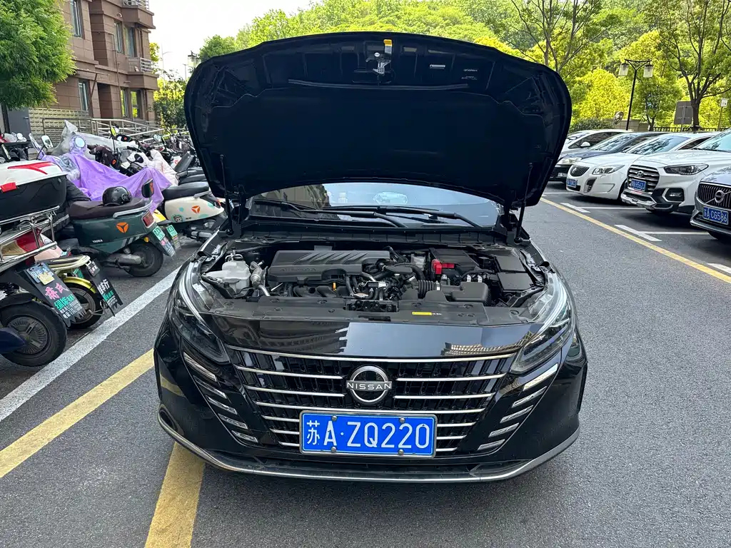 NISSAN TEANA 2023