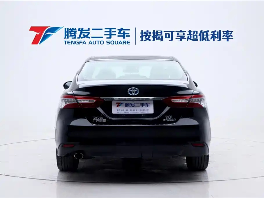 TOYOTA CAMRY 2018