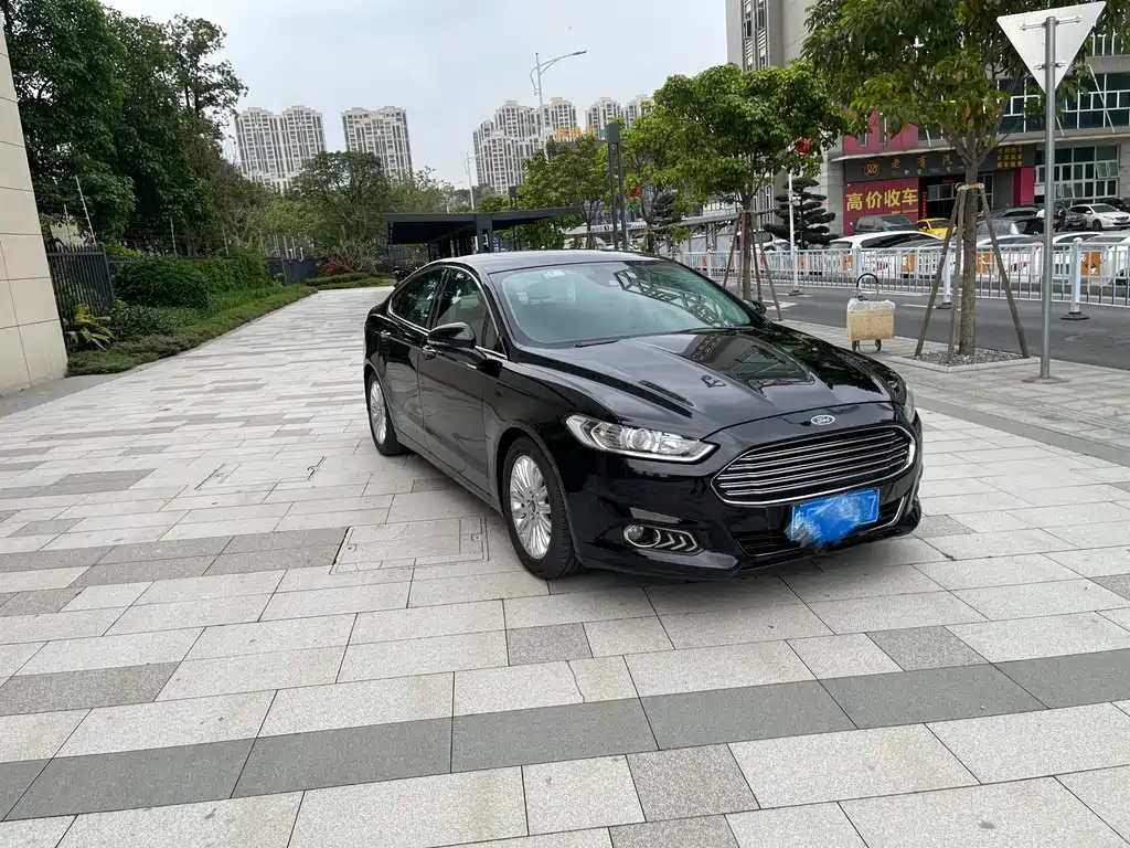 FORD MONDEO 2015