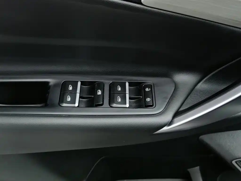 GEELY AUTO BOYUE 2019