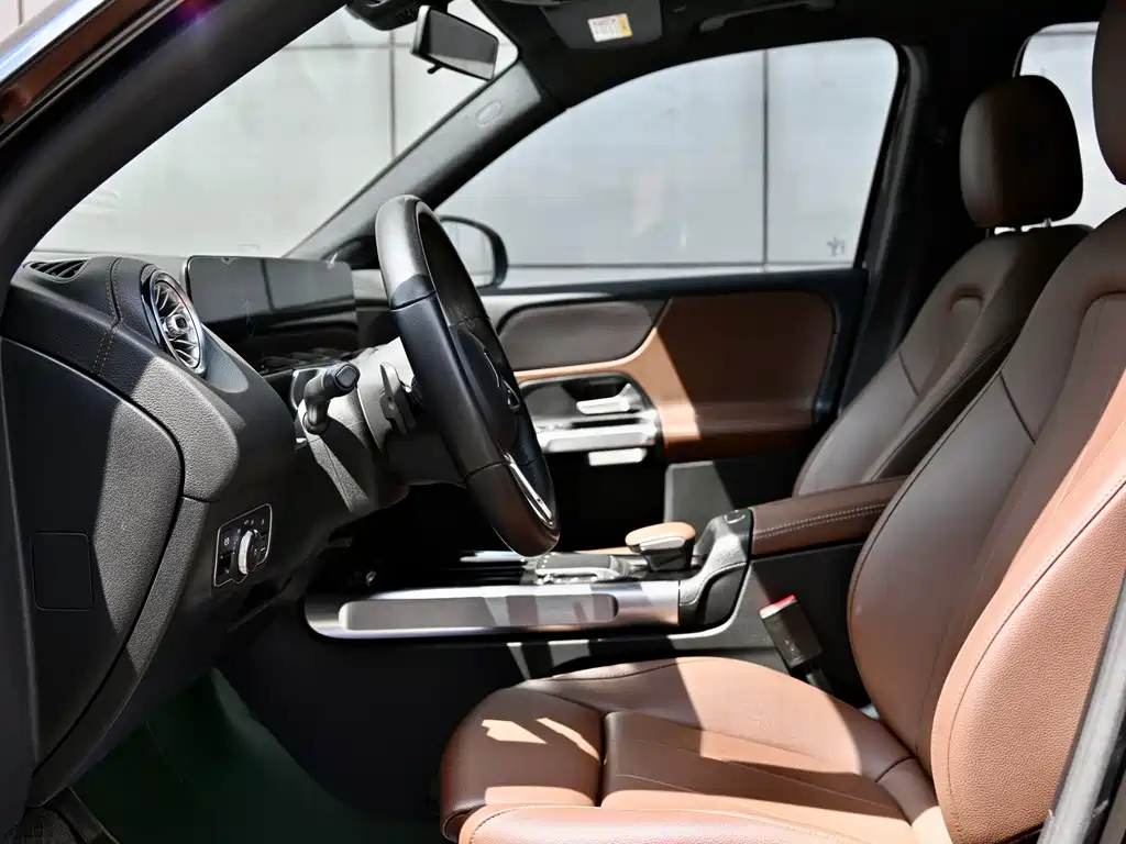 MERCEDES BENZ GLB 2021