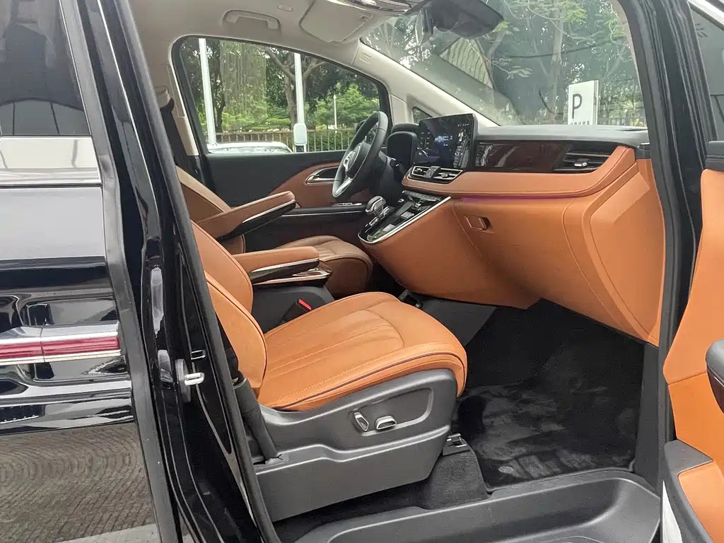 HONGQI HQ9 2023