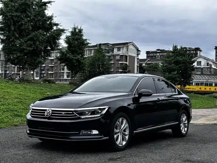 VOLKSWAGEN MAGOTAN 2017
