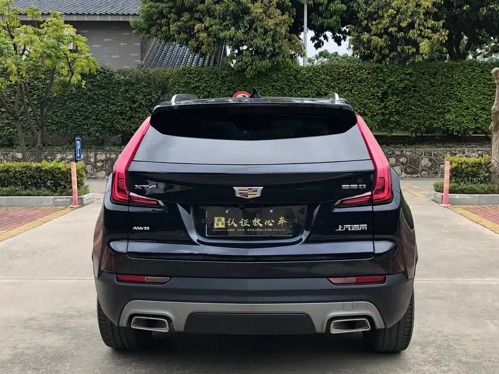CADILLAC XT4 2021