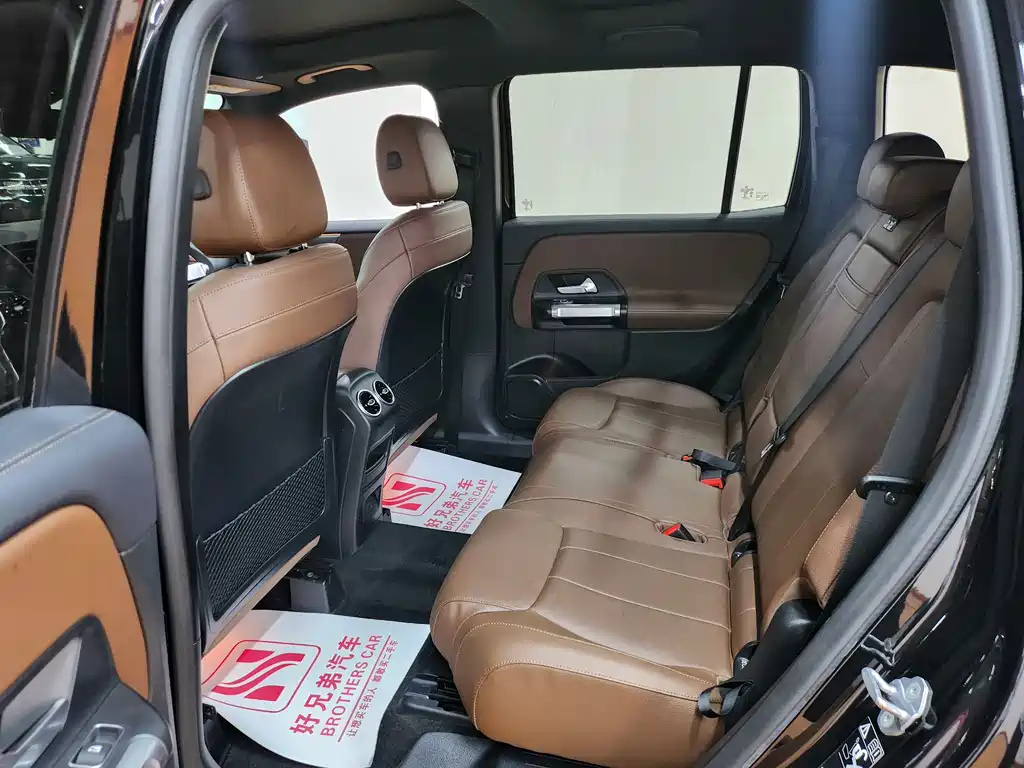 MERCEDES BENZ GLB 2021