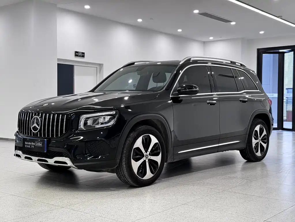 MERCEDES BENZ GLB 2023