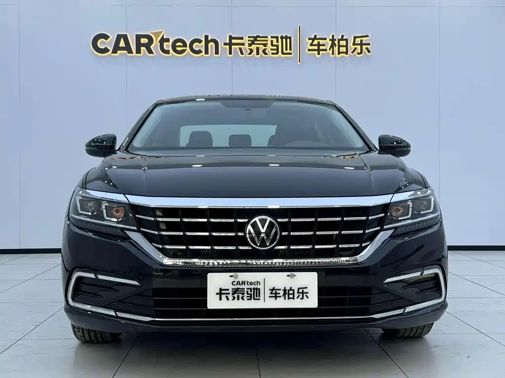 VOLKSWAGEN PASSAT 2021