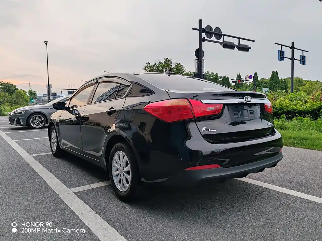 KIA K3 2015