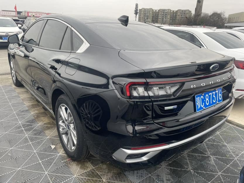 FORD MONDEO 2023