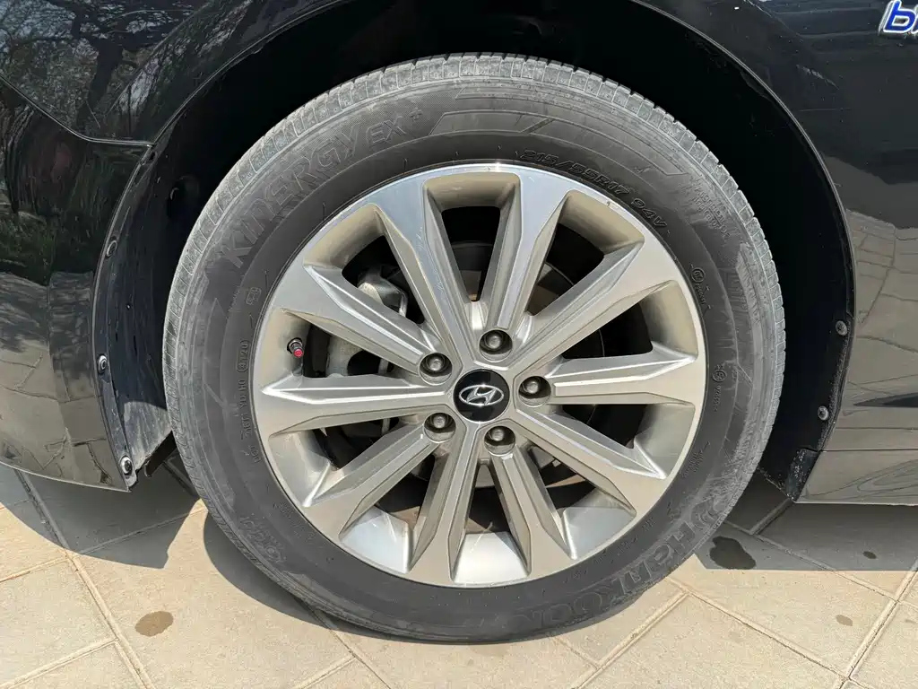 HYUNDAI SONATA 2015