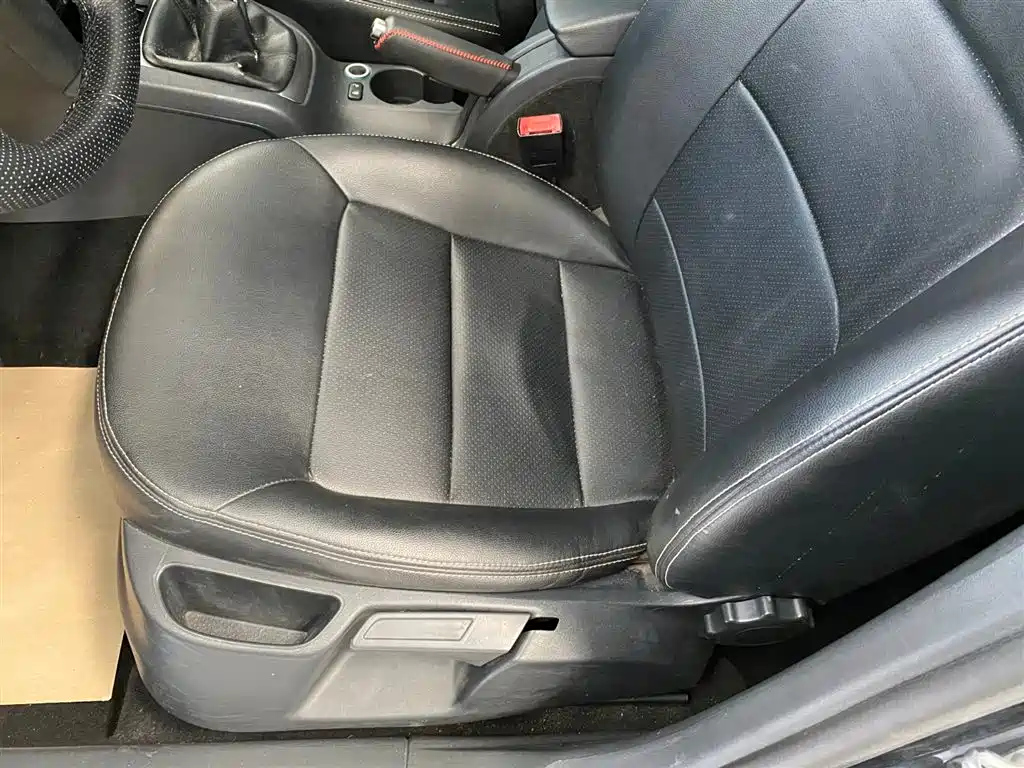 SKODA OCTAVIA 2012
