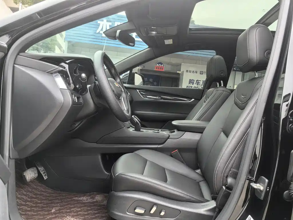 CADILLAC XT5 2021
