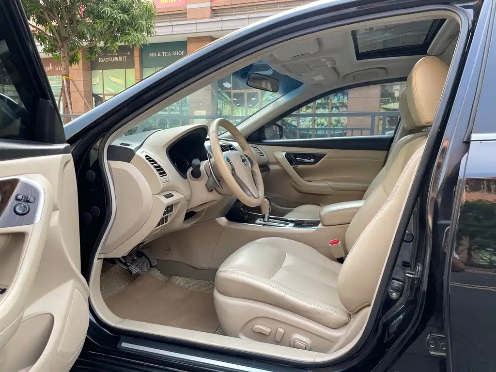 NISSAN TEANA 2014