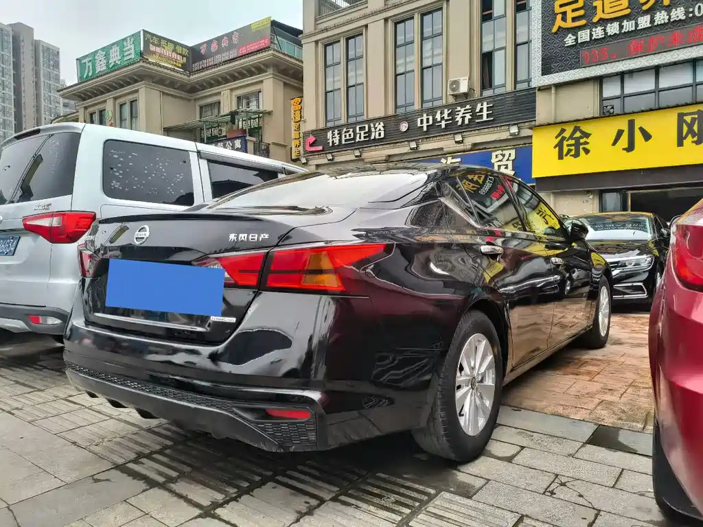 NISSAN TEANA 2021