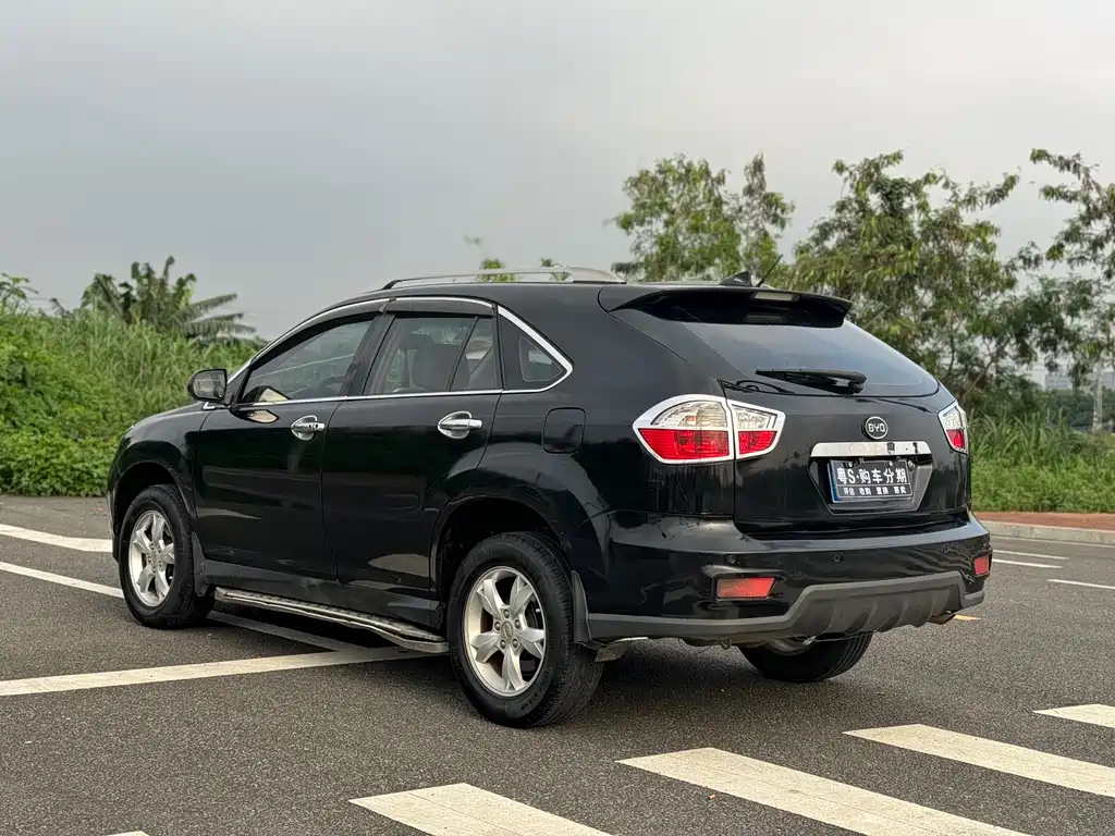 BYD S6 2013