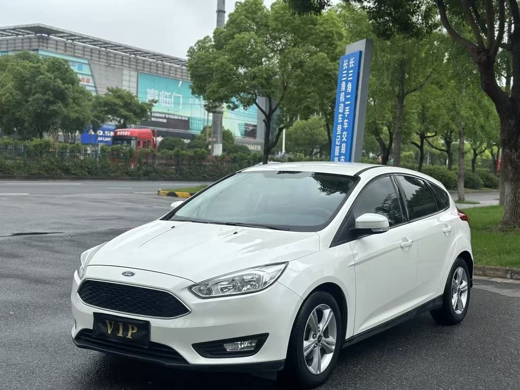 FORD FOCUS 2015