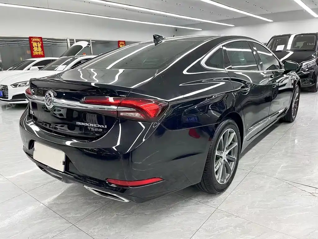 BUICK LACROSSE 2022