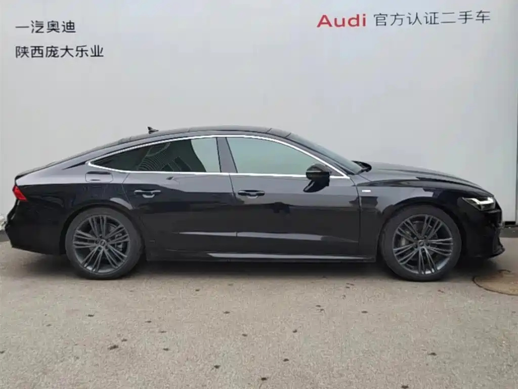 AUDI A7 2024