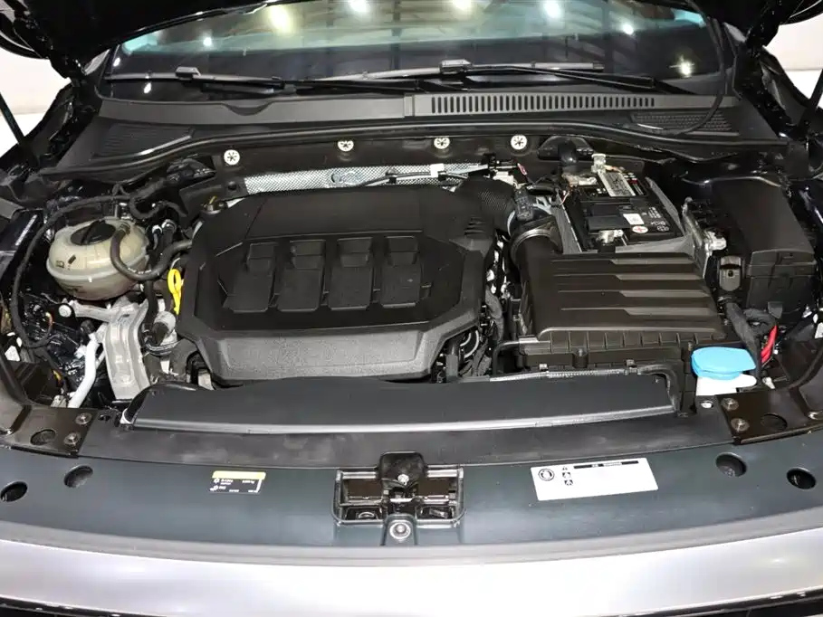 VOLKSWAGEN PASSAT 2022