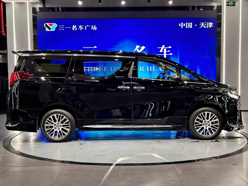 TOYOTA ALPHARD 2017