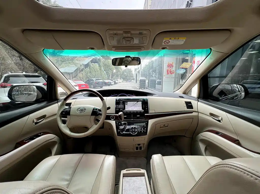 TOYOTA PREVIA 2015