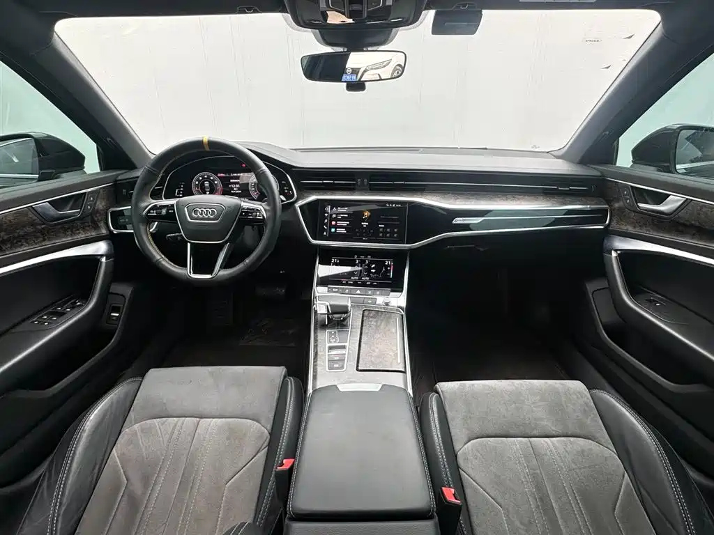 AUDI A6L 2021