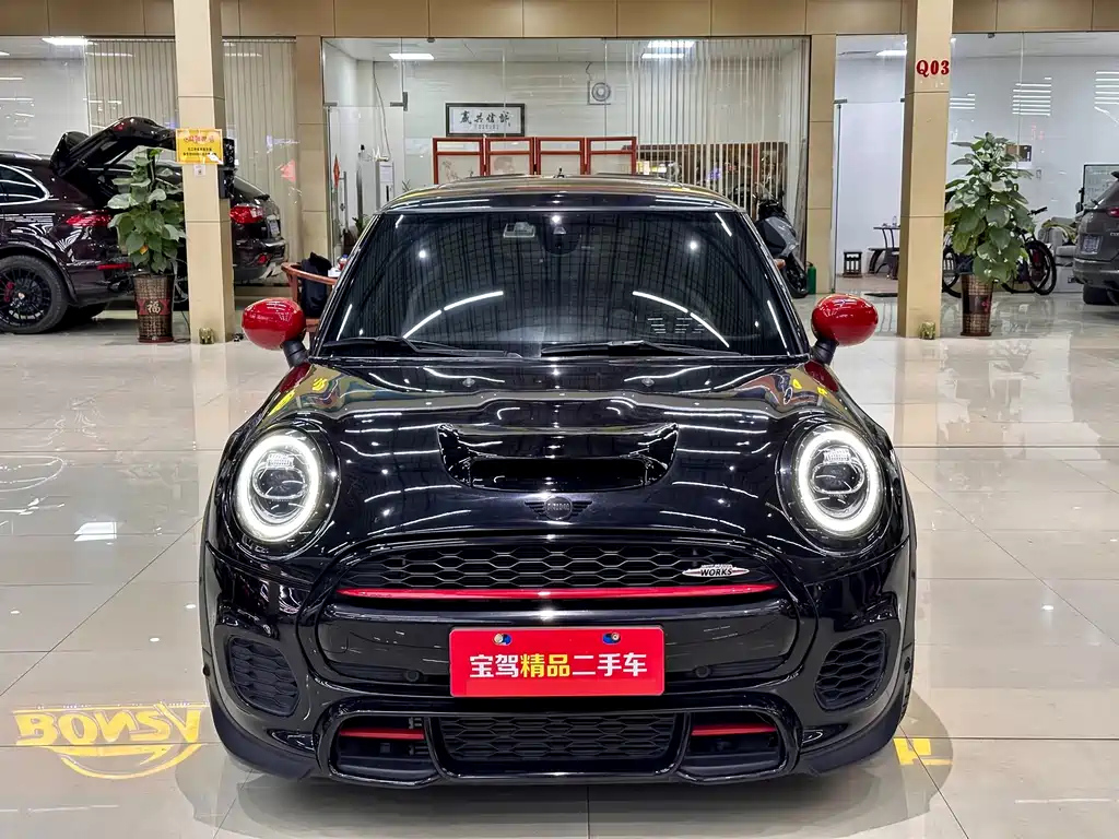 MINI JCW 2020