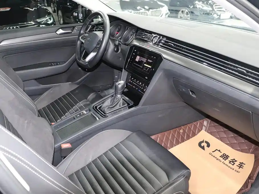 VOLKSWAGEN MAGOTAN 2021