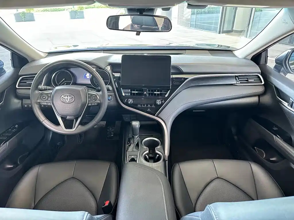 TOYOTA CAMRY 2021