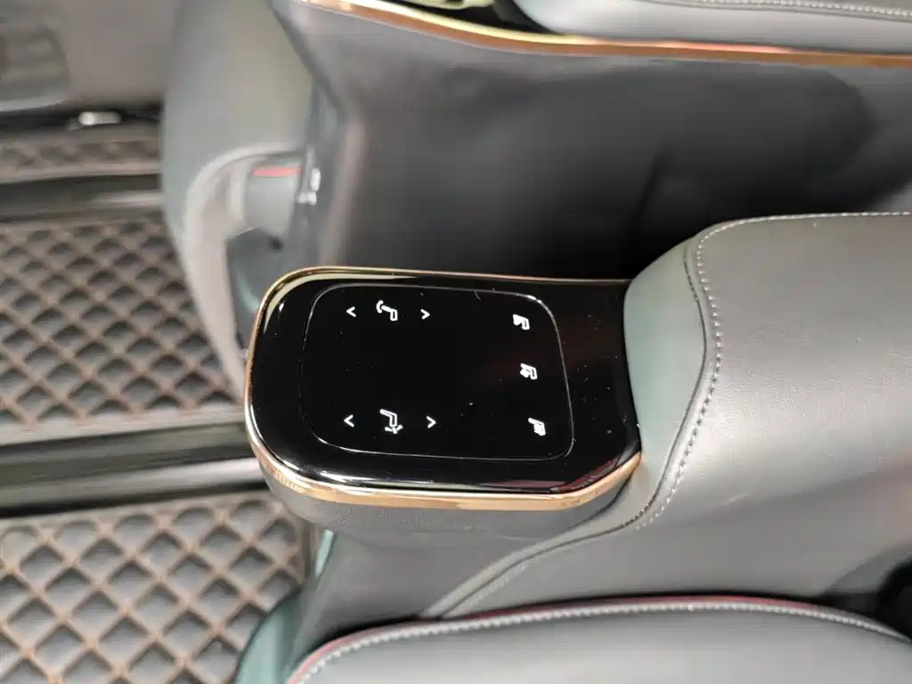 TRUMPCHI M8 2022