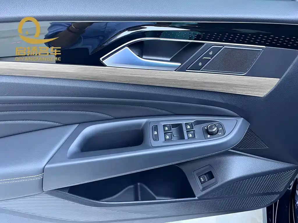 VOLKSWAGEN PASSAT 2021