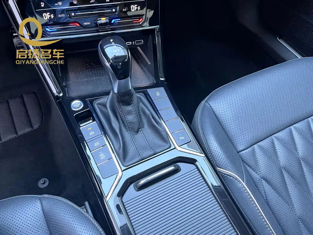 VOLKSWAGEN PASSAT 2021