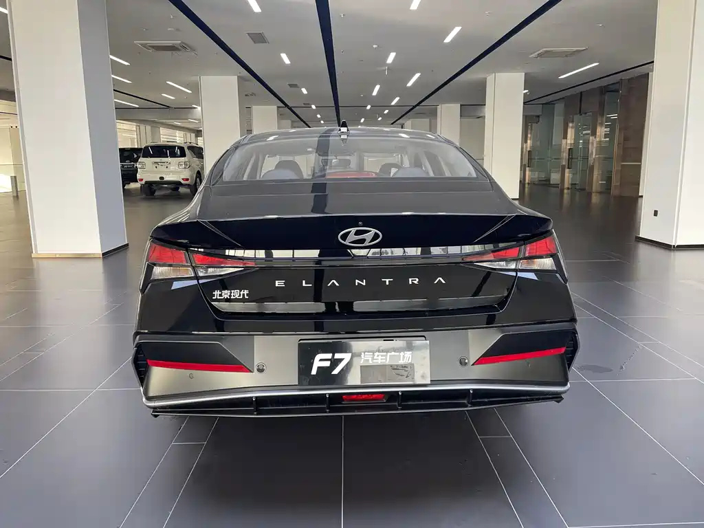 HYUNDAI ELANTRA 2023